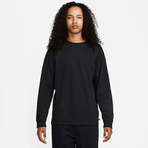 Nike ESSENTIALS  Long-Sleeve Skate T-Shirt