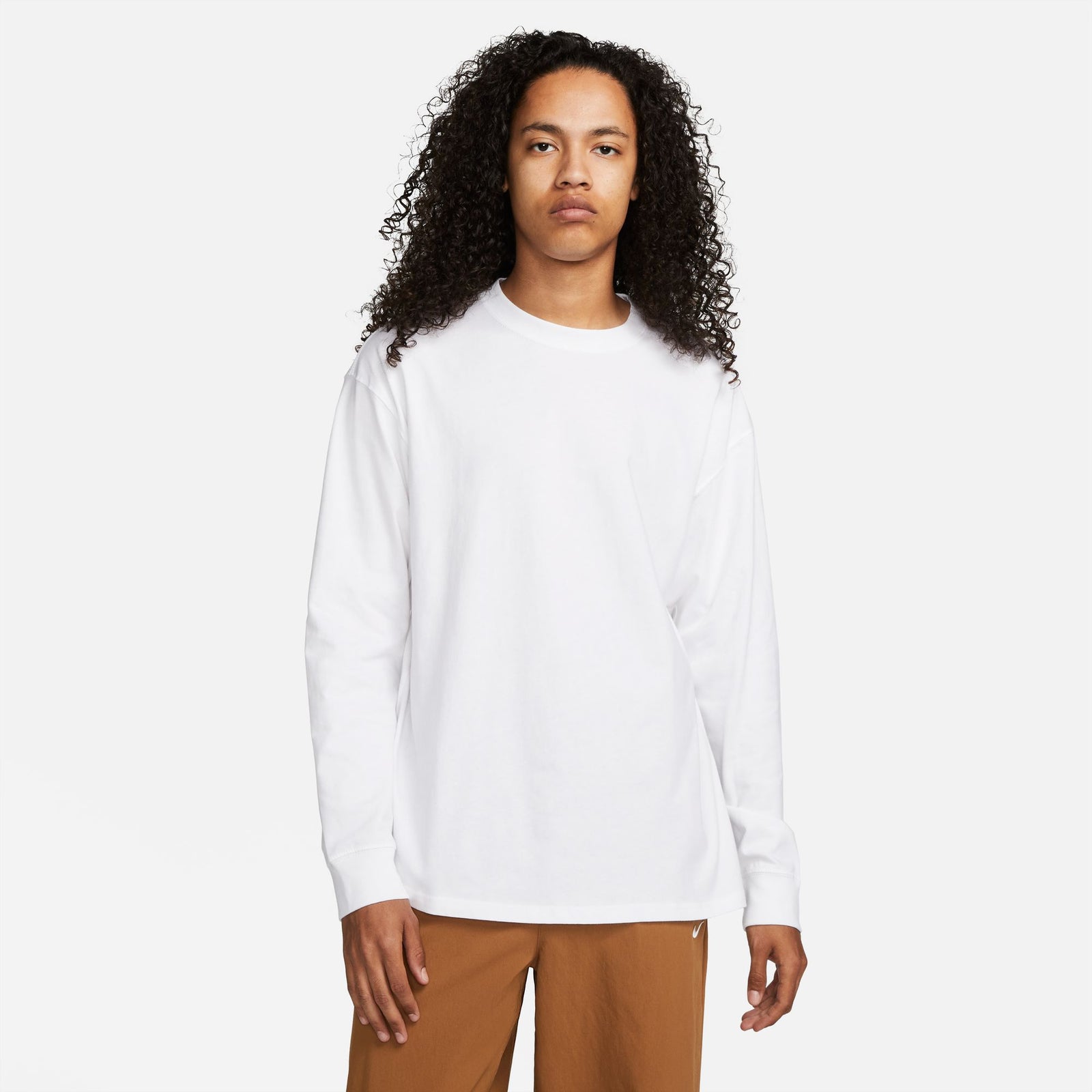Nike ESSENTIALS  Long-Sleeve Skate T-Shirt